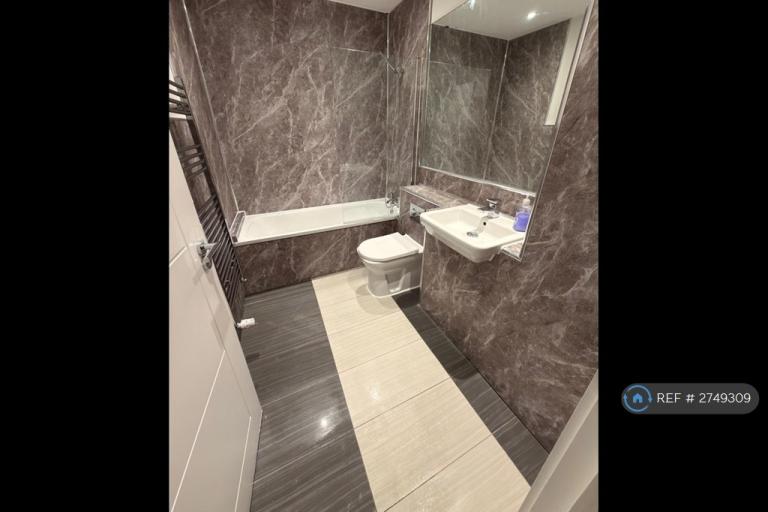 2 bedroom flat in Miller Heights, Maidstone, ME15 (2 bed) (#2749309)