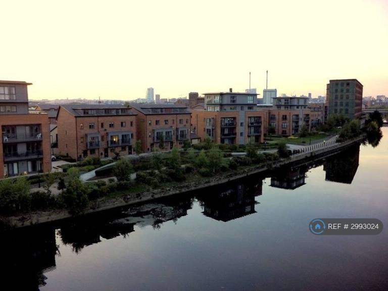 3 bedroom house in Cable Place, Leeds, LS10 (3 bed) (#2993024)
