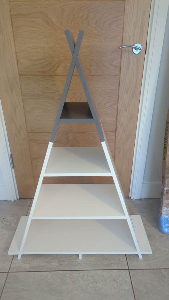 Kids Bookcase / Tipi Freestanding Shelf Unit. 