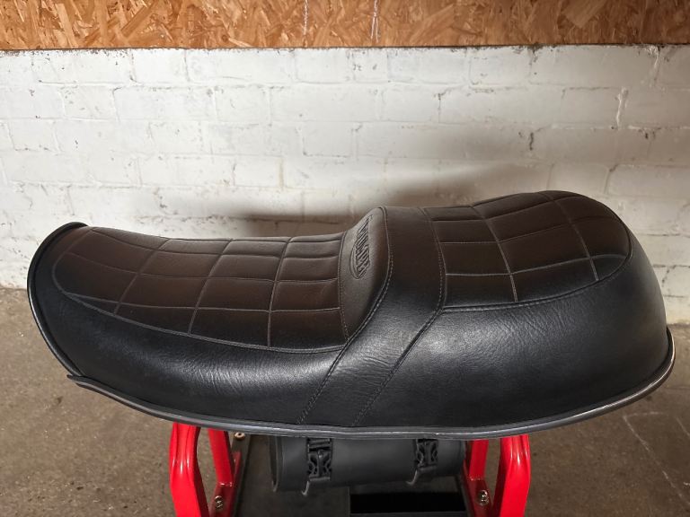 Triumph Bonneville Dual Seat