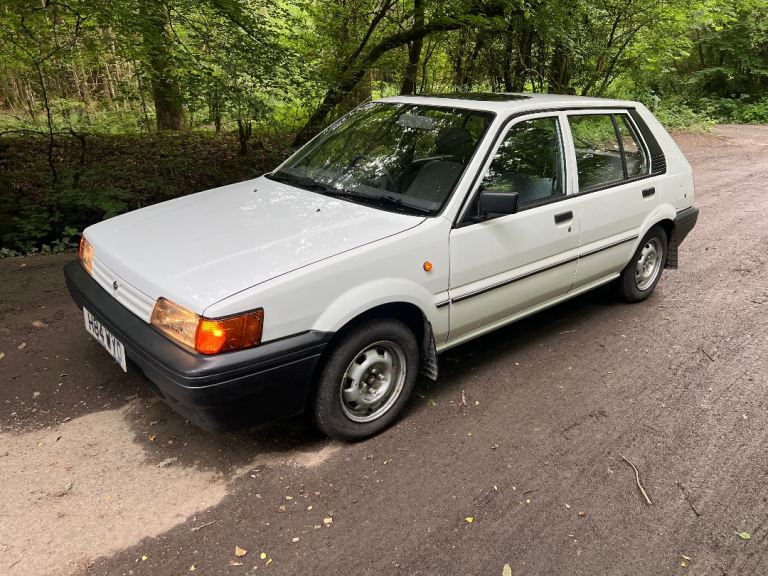 Rare Nissan Sunny LS 1991 (N13) White - Excellent Vintage Condition