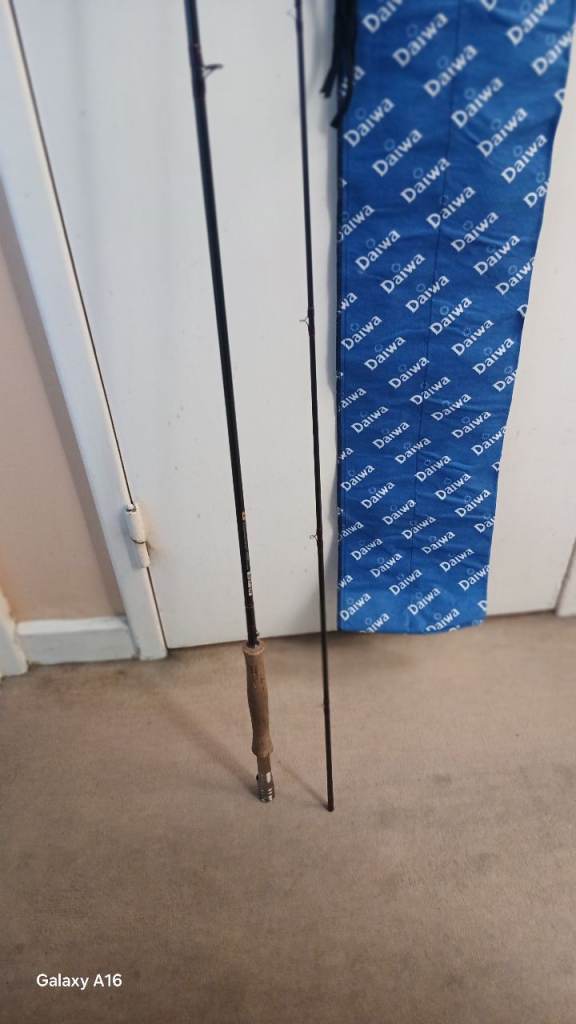 Daiwa Whisker WF98-10 Fly Rod And Leeda LC80 Centre Pin Reel and Line