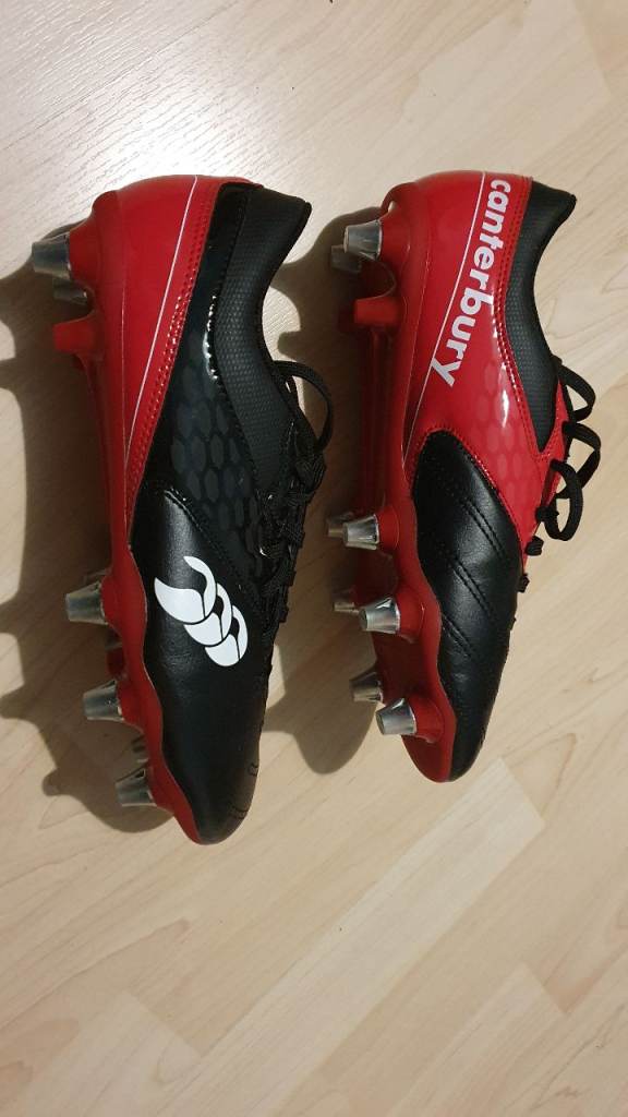 Football boots Size 6