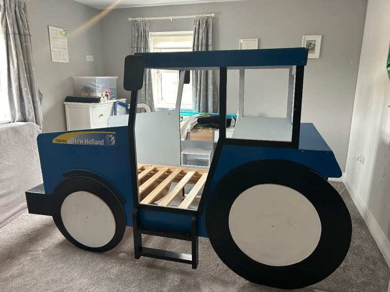 Tractor bed