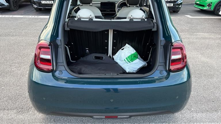 2022 Fiat 500 87kW La Prima 42kWh 3dr Auto Electric Hatchback Hatchback Electric Automatic