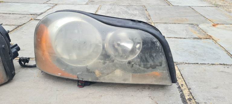 Mk1 xc90 headlight OS