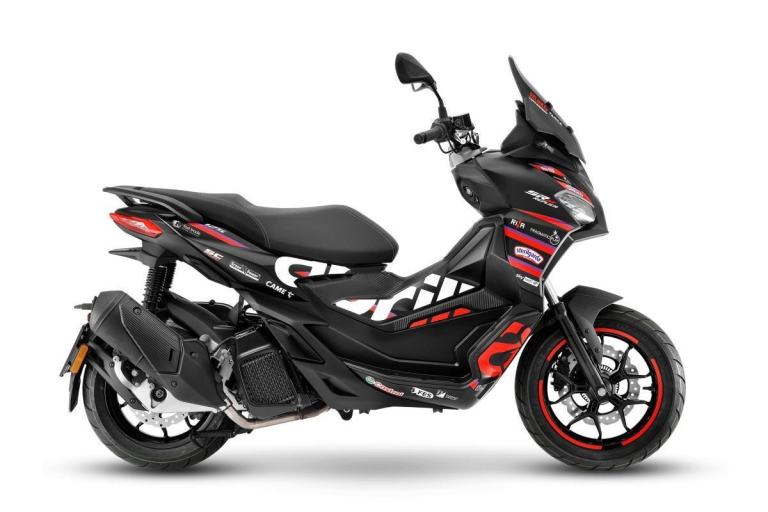 2026 APRILIA SR GT 125 REPLICA