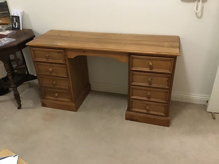 Twin Pedestal Pine Writing Desk, 8 Drawers