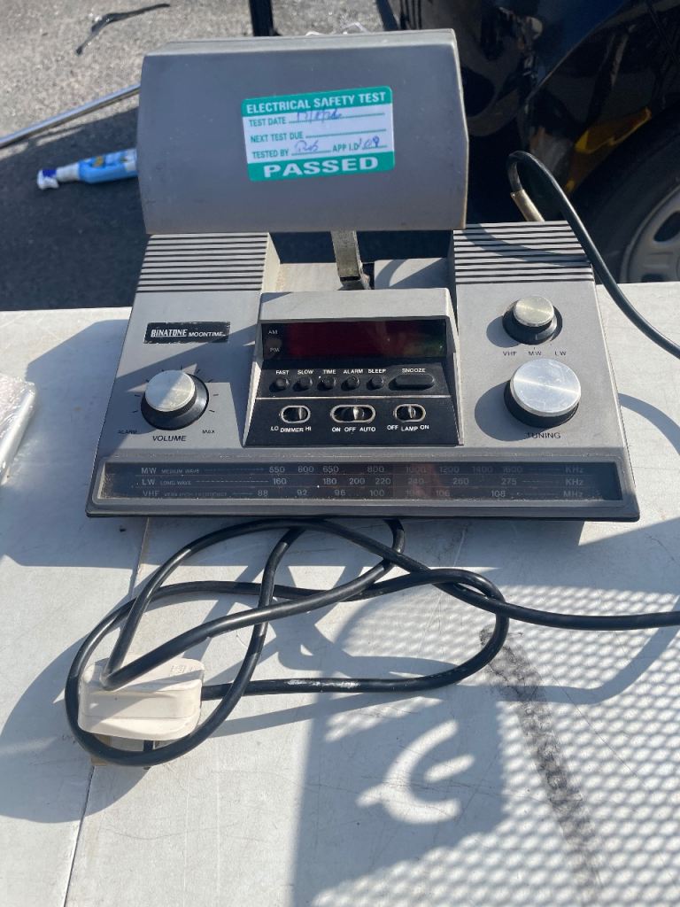 Binatone alarm radio 