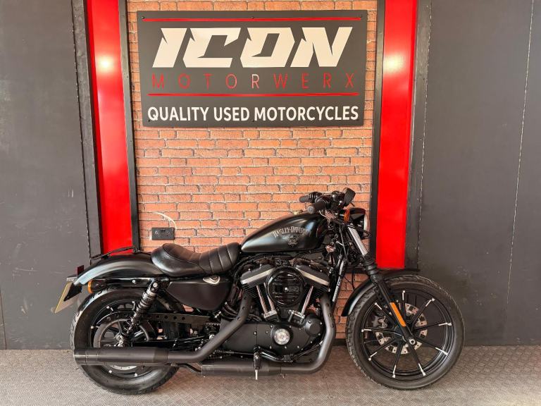 2016 Harley-Davidson XL 883 N IRON 16
