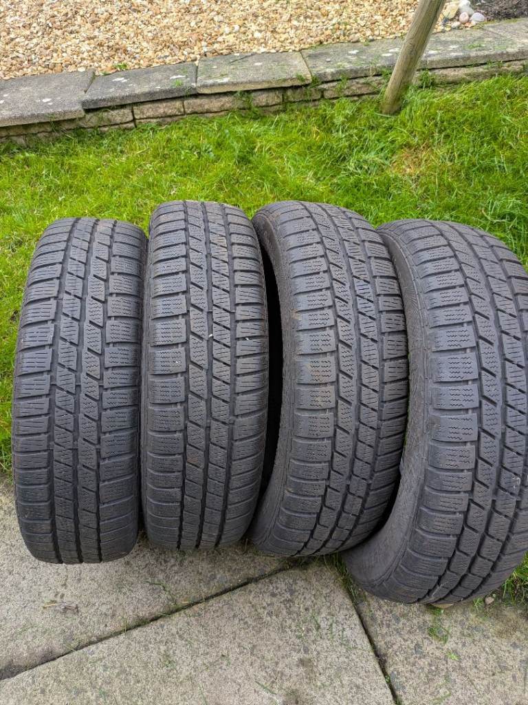 Winter tyres to fit R 15 wheel size.