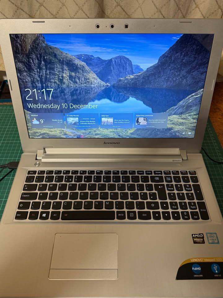 Lenovo ideapad 500 laptop, Windows 10, 1tb SSD, 12gb Ram, Intel i5-6200 cpu @ 2.30ghz.
