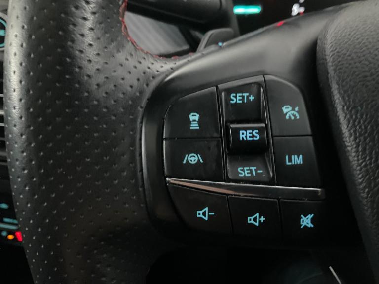 2019 Ford Focus 2.0 EcoBlue ST-Line X Estate 5dr Diesel Auto Euro 6 (s/s) (150 ps) - REVERS Estat...