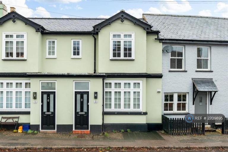 2 bedroom house in High Street, Widford, Ware, SG12 (2 bed) (#2709895)