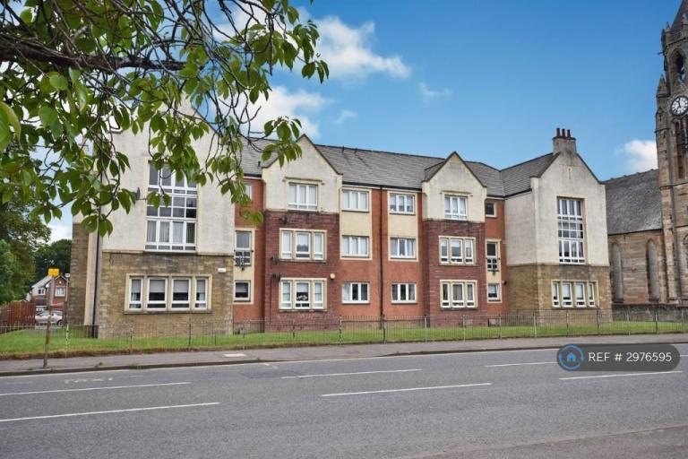 2 bedroom flat in Straiton Place, Blantyre, Glasgow, G72 (2 bed) (#2976595)