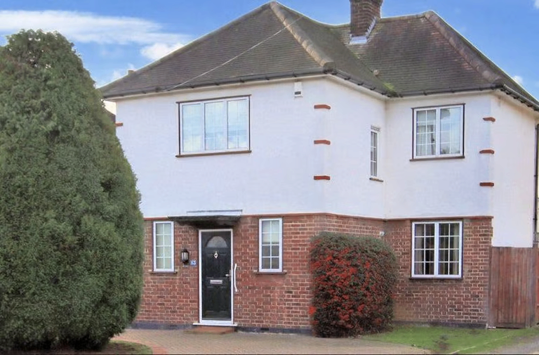 Spacious and Cosy Double Rooms for Rent in - CR0 7QJ