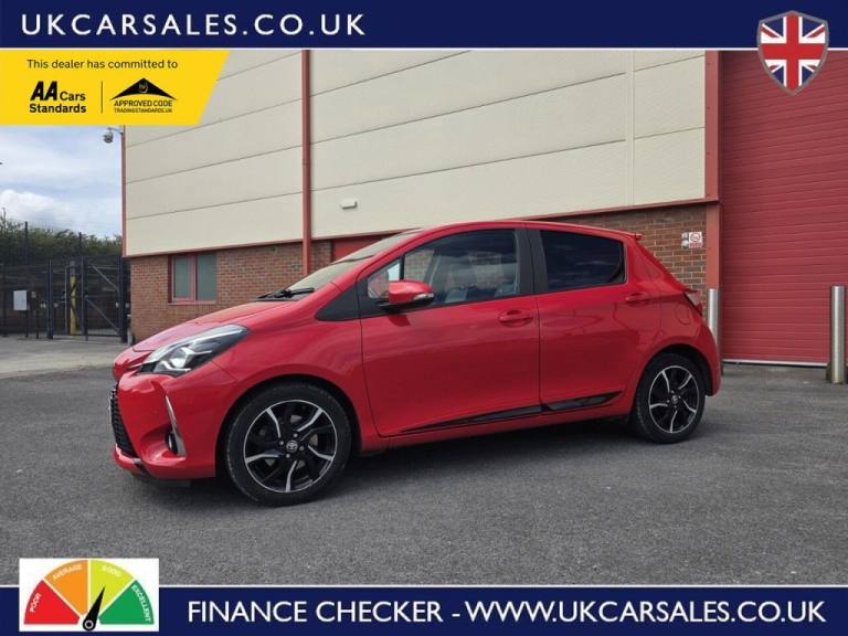2018 Toyota Yaris 1.5 VVT-i Design Hatchback 5dr Petrol CVT Euro 6 (111 ps) Hatchback Petrol Auto...