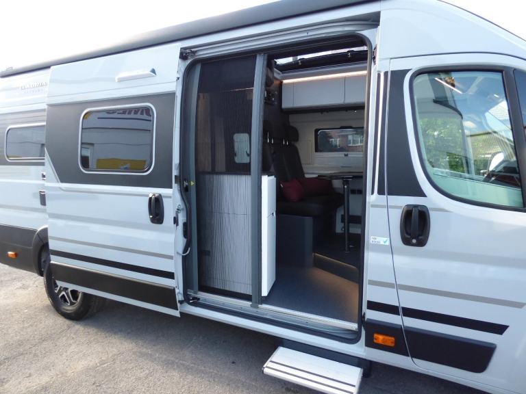 Adria Twin Supreme 640 SLB DIESEL AUTOMATIC 2025