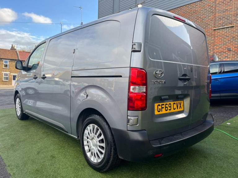 2019 Toyota ProAce 1.5D Icon Medium Panel Van MWB Euro 6 6dr Diesel