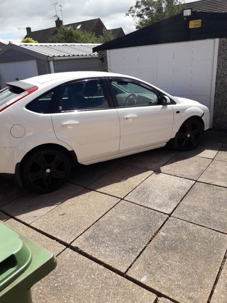 Ford, FOCUS, Hatchback, 2006, Manual, 1596 (cc), 5 doors