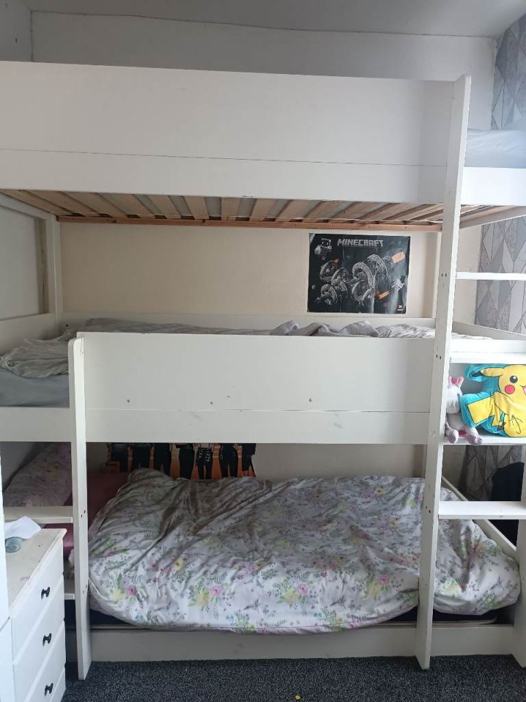 Cream Wooden Triple Bunk Bed with Mattresses – Good Condition