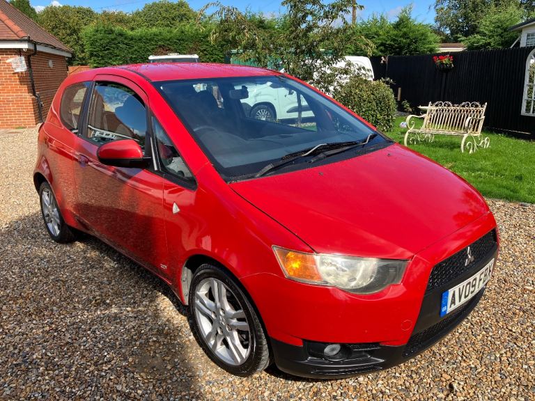 Mitsubishi colt Hatchback 2009, Manual, 1332 (cc), 3 doors
