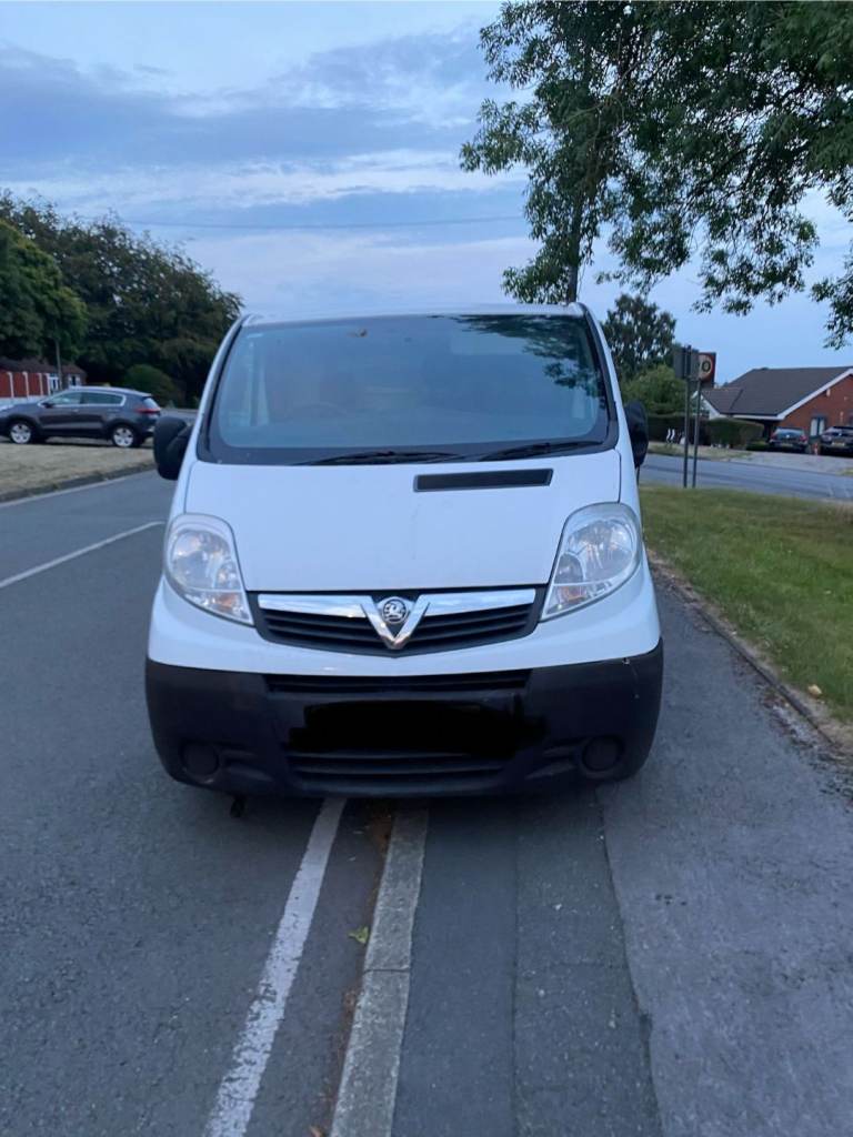 Vauxhall, VIVARO, NON RUNNER Panel Van, 2011, Manual, 1995 (cc)