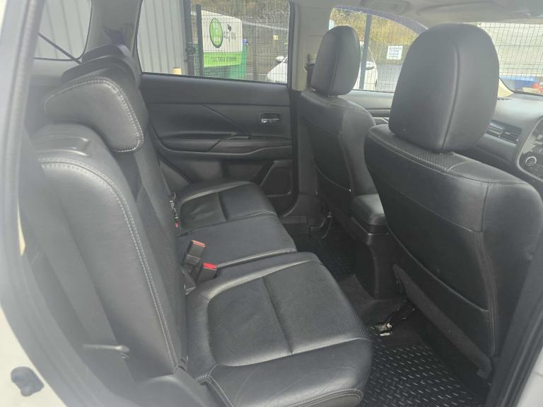 2017 Mitsubishi Outlander 2.2 DI-D 4 5dr Auto ESTATE Diesel Automatic