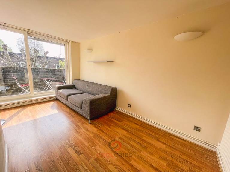 We are happy to offer this beautiful 3 bed apartment in  Burlington Close, Maida Vale, W9- Ref: 1093