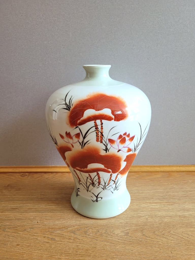 Chinese vase with red lotus design