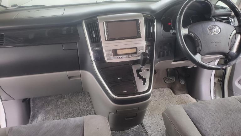 Toyota Alphard 2.4 automatic 8 seater refurbed alloys in grey 82k miles 2006 