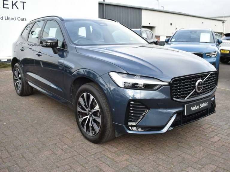 VOLVO XC60 2.0 B4D Plus Dark 5dr AWD Geartronic