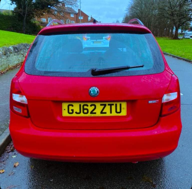 Skoda, AUTOMATIC FABIA, Estate, 2012 1197 (cc), 5 doors