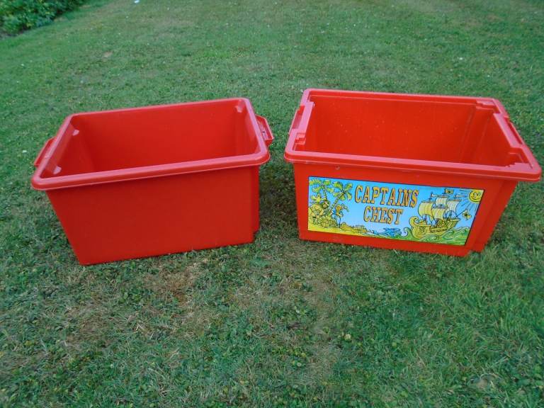 Solid red storage containers x 2 for toys garden clothes