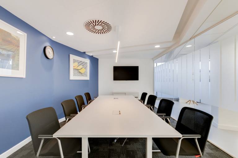 Henley on Thames - RG9 1HG \ Large Flexible Office Space for Up to 10 Desks