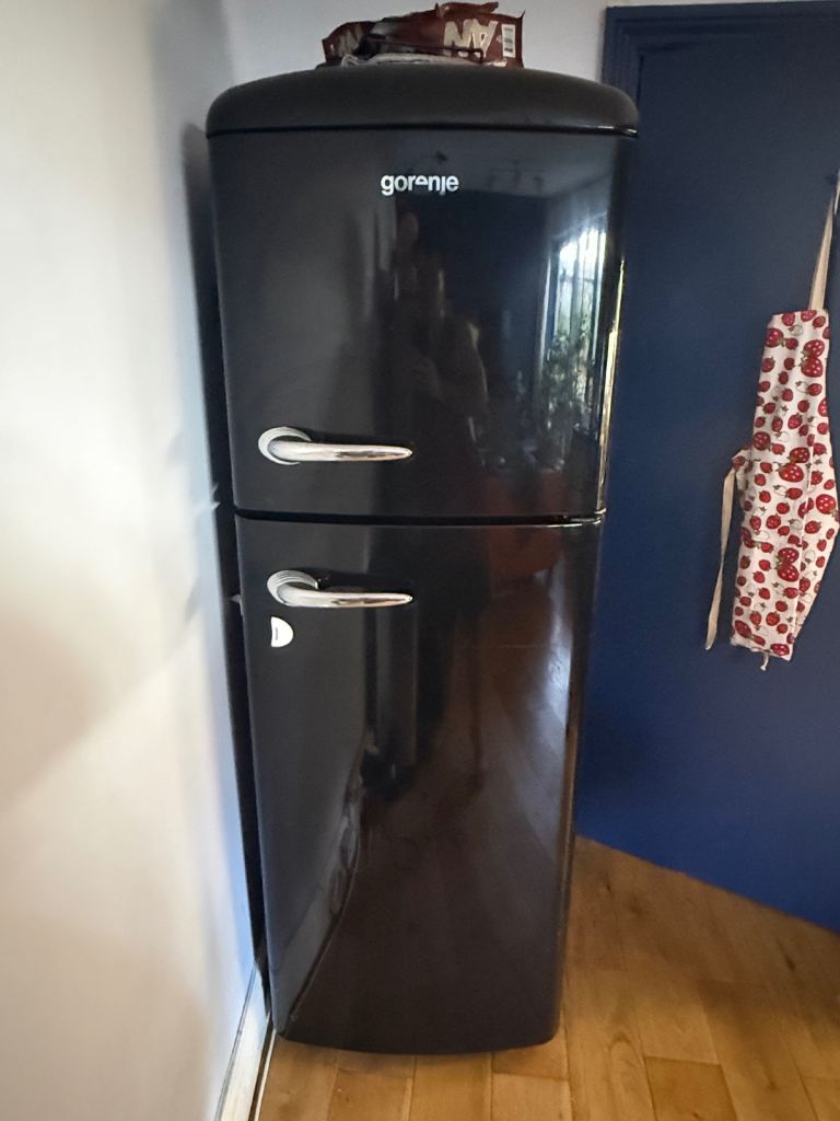 Black Gorenje Retro Style Fridge Freezer - Classic Vintage Look (Working Order)