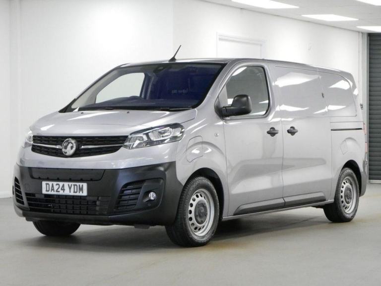 2024 VAUXHALL VIVARO ELECTRIC 3100 100 KW 75 KWH L1 PRIME 6 DOOR ( RACKING )