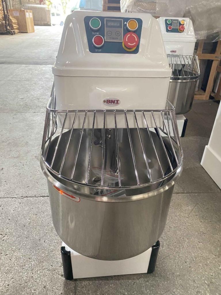 Commercial pizza dough mixer kneading machine 40 litres new