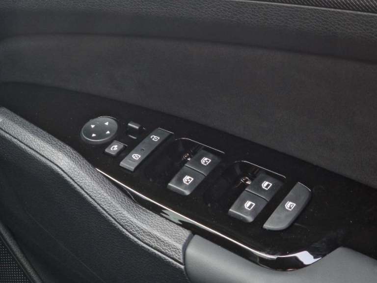 2025 Kia Sportage 1.6 h T-GDi GT-Line S SUV 5dr Petrol Hybrid Auto Euro 6 (s/s) (207 bhp) ESTATE ...