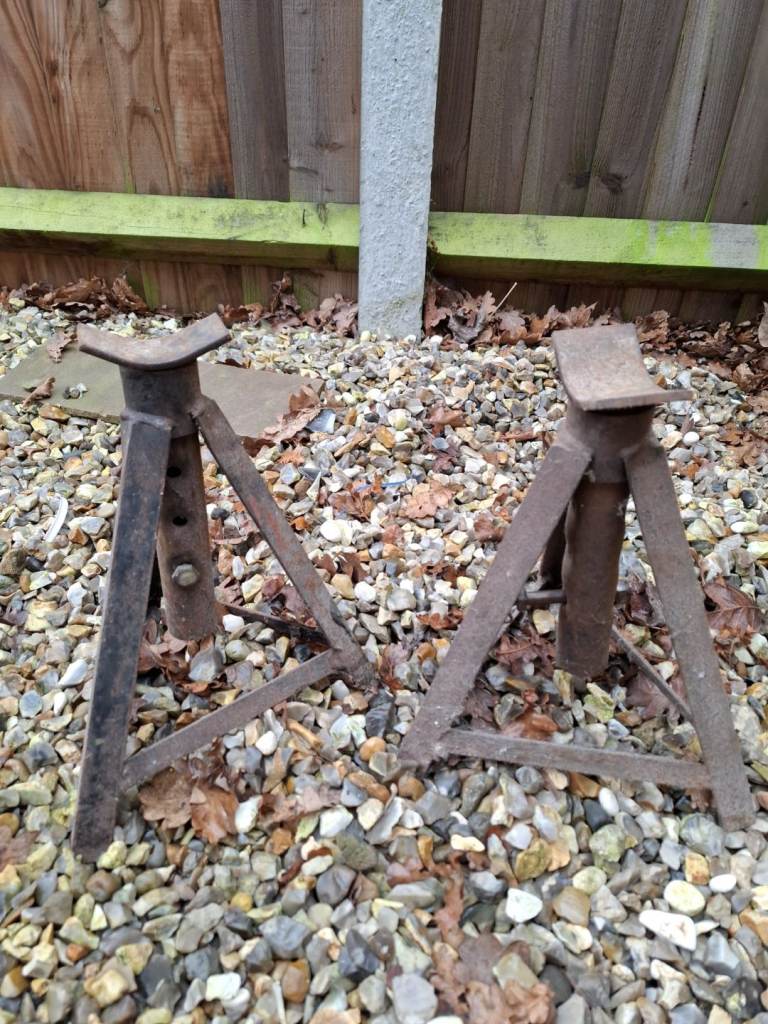 Axle stands x 2 