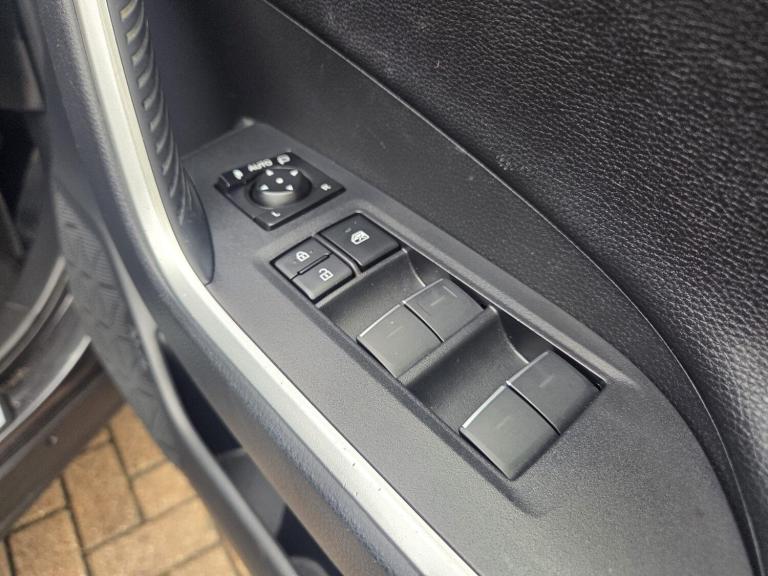 2023 Toyota RAV4 2.5 VVT-h GPF Dynamic SUV 5dr Petrol Hybrid CVT Euro 6 (s/s) (218 ps) ESTATE Pet...