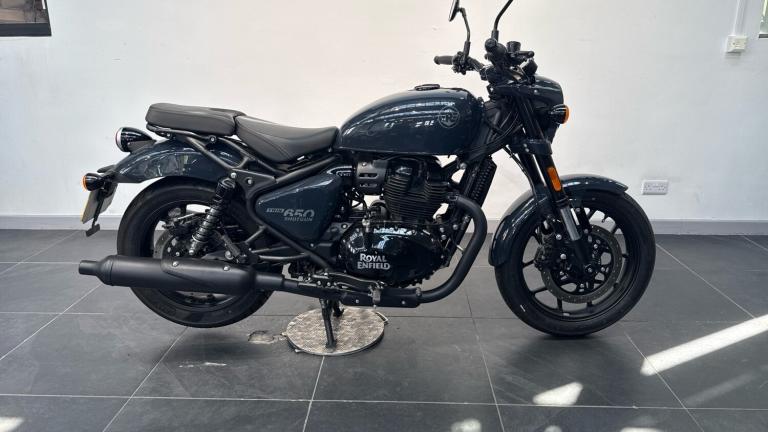2026 Royal Enfield Shotgun 650 Base (24MY) CUSTOM Petrol Manual