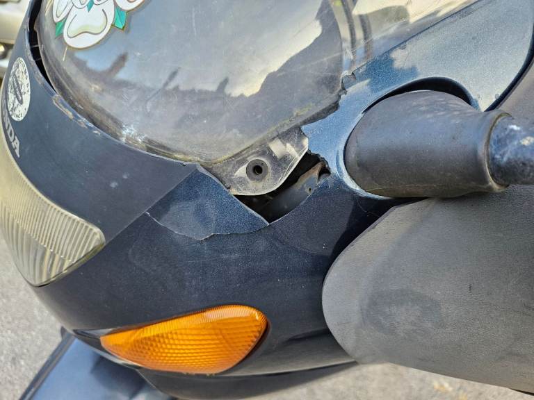 Honda, DEAUVILLE, 2001, 647 (cc)