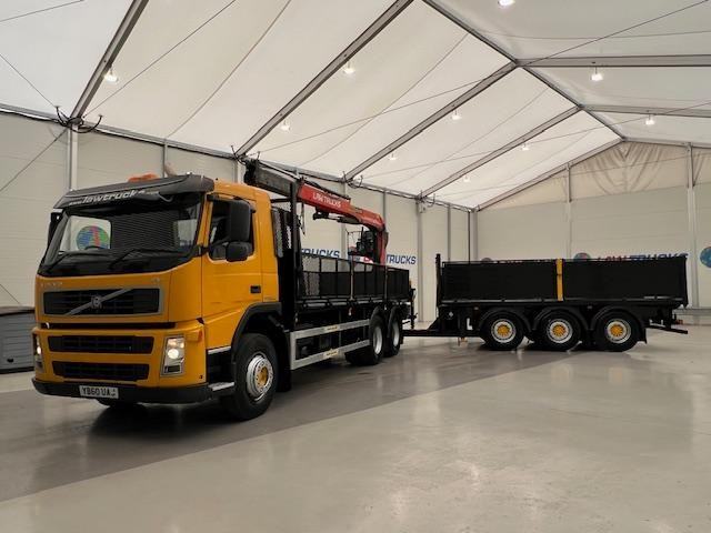 Volvo FM 330 6x2 Dropside Brick Grab Drawbar