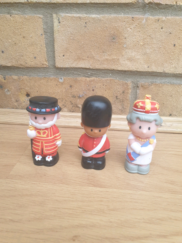 Happyland Figures - Toy