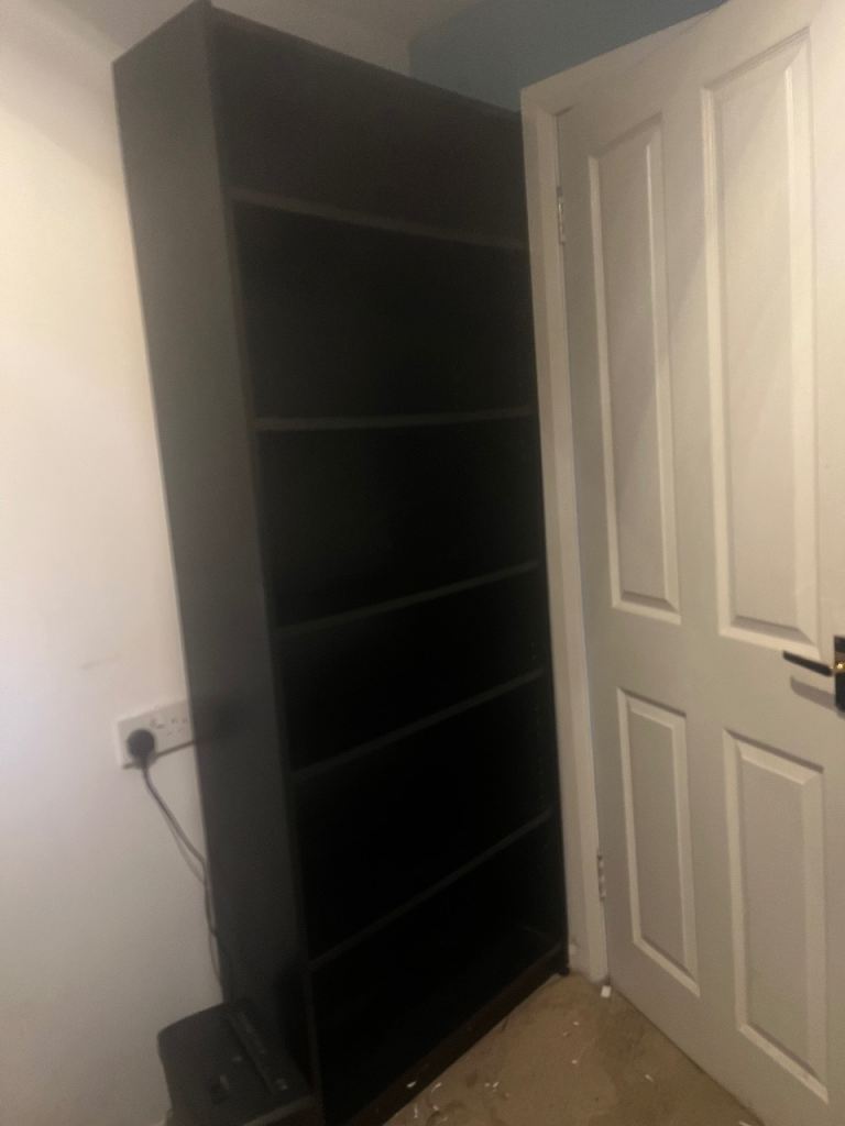 2x billy bookcases