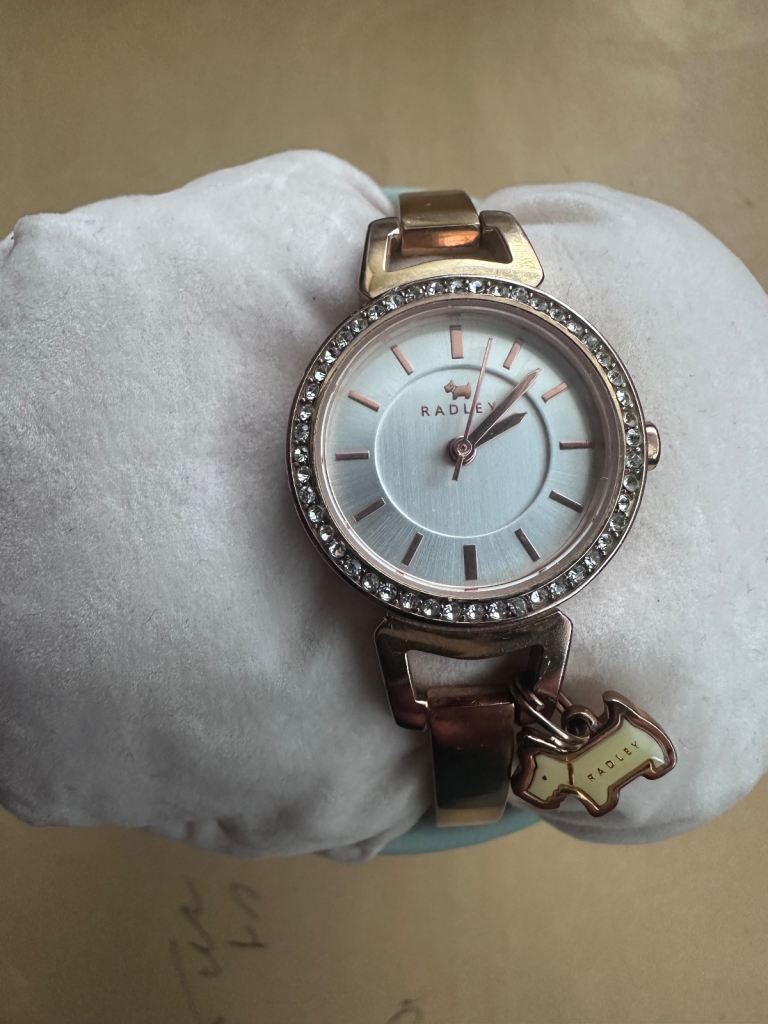 WOMEN’S RADLEY WRIST WATCH 