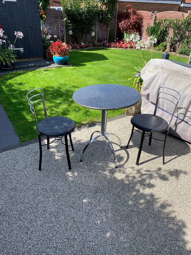 Bistro/conservatory table and chairs 