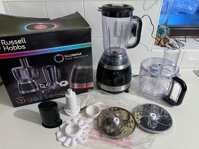 Russell Hobbs ILLUMINA 850W Food Processor & Blender 