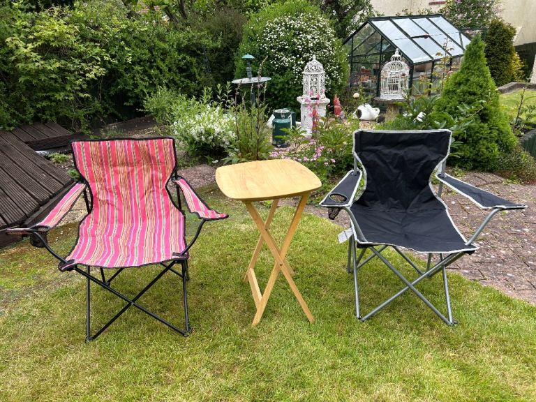 Beech Folding Table H26in/66cm W23in/58cm D17.25in/44cm and 2 Folding Chairs Pink and Black   J253